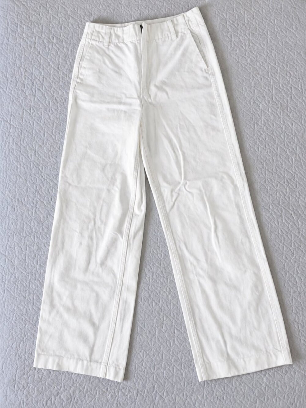 H&M Straight High Jeans White 100% Cotton Size 4